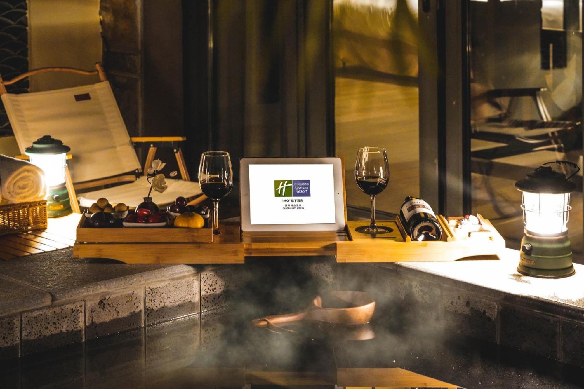 Holiday Inn Resort Chaohu Hot Spring By Ihg Hefei Bagian luar foto