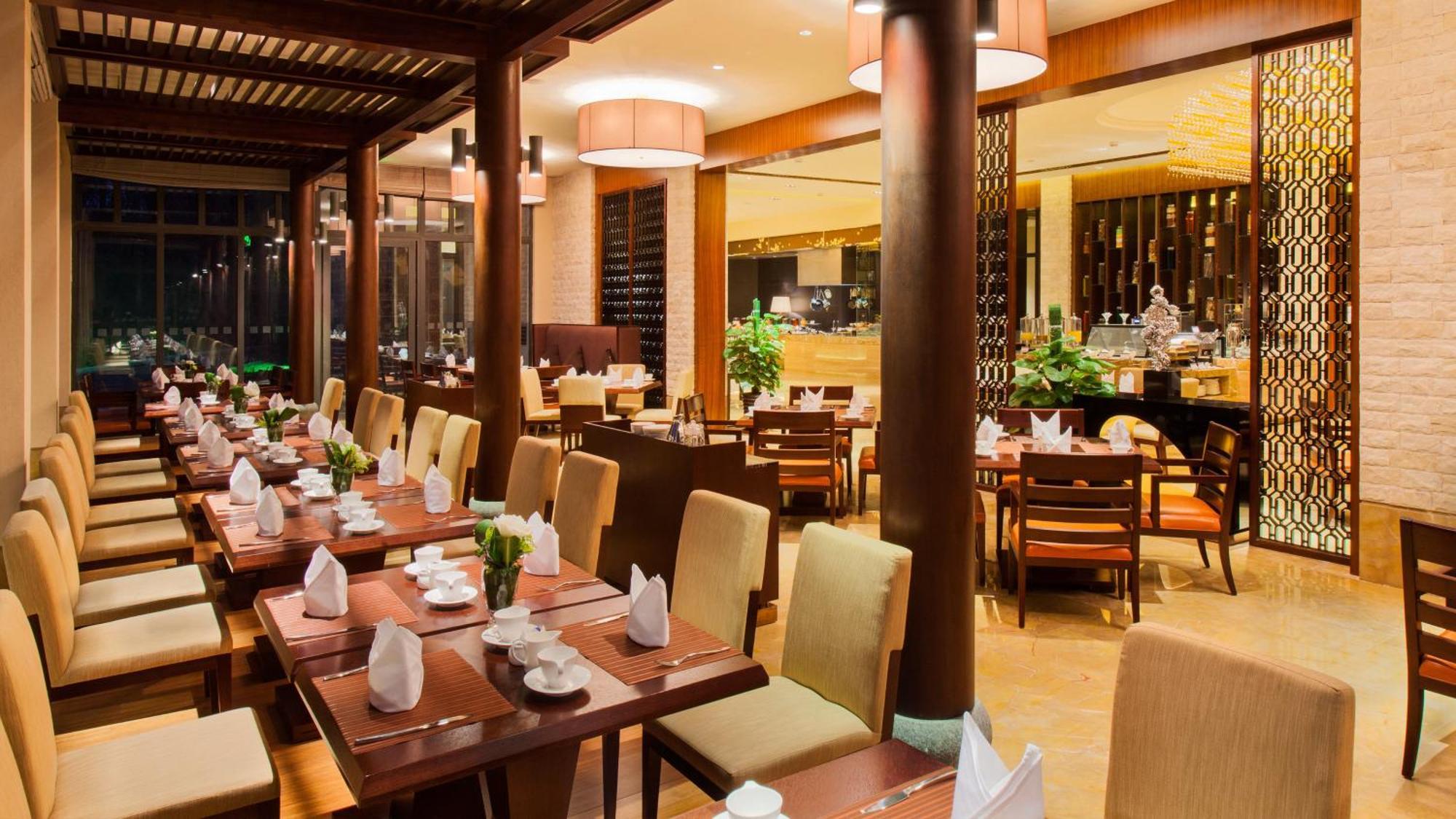 Holiday Inn Resort Chaohu Hot Spring By Ihg Hefei Bagian luar foto