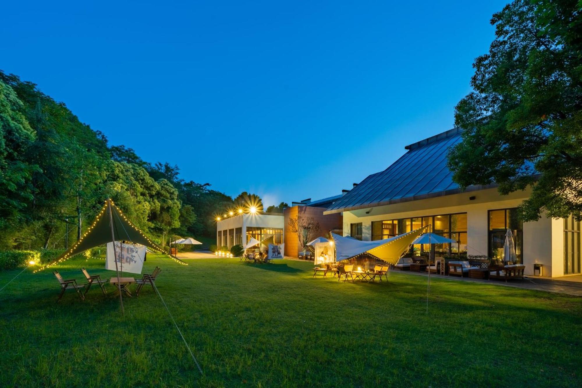 Holiday Inn Resort Chaohu Hot Spring By Ihg Hefei Bagian luar foto