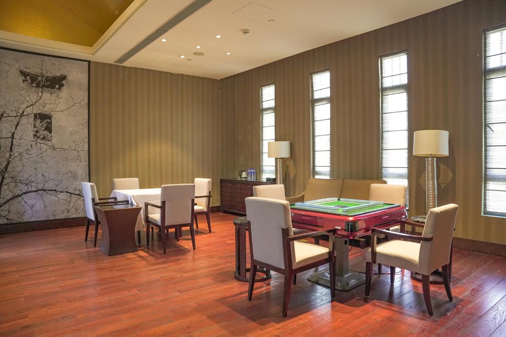 Holiday Inn Resort Chaohu Hot Spring By Ihg Hefei Bagian luar foto