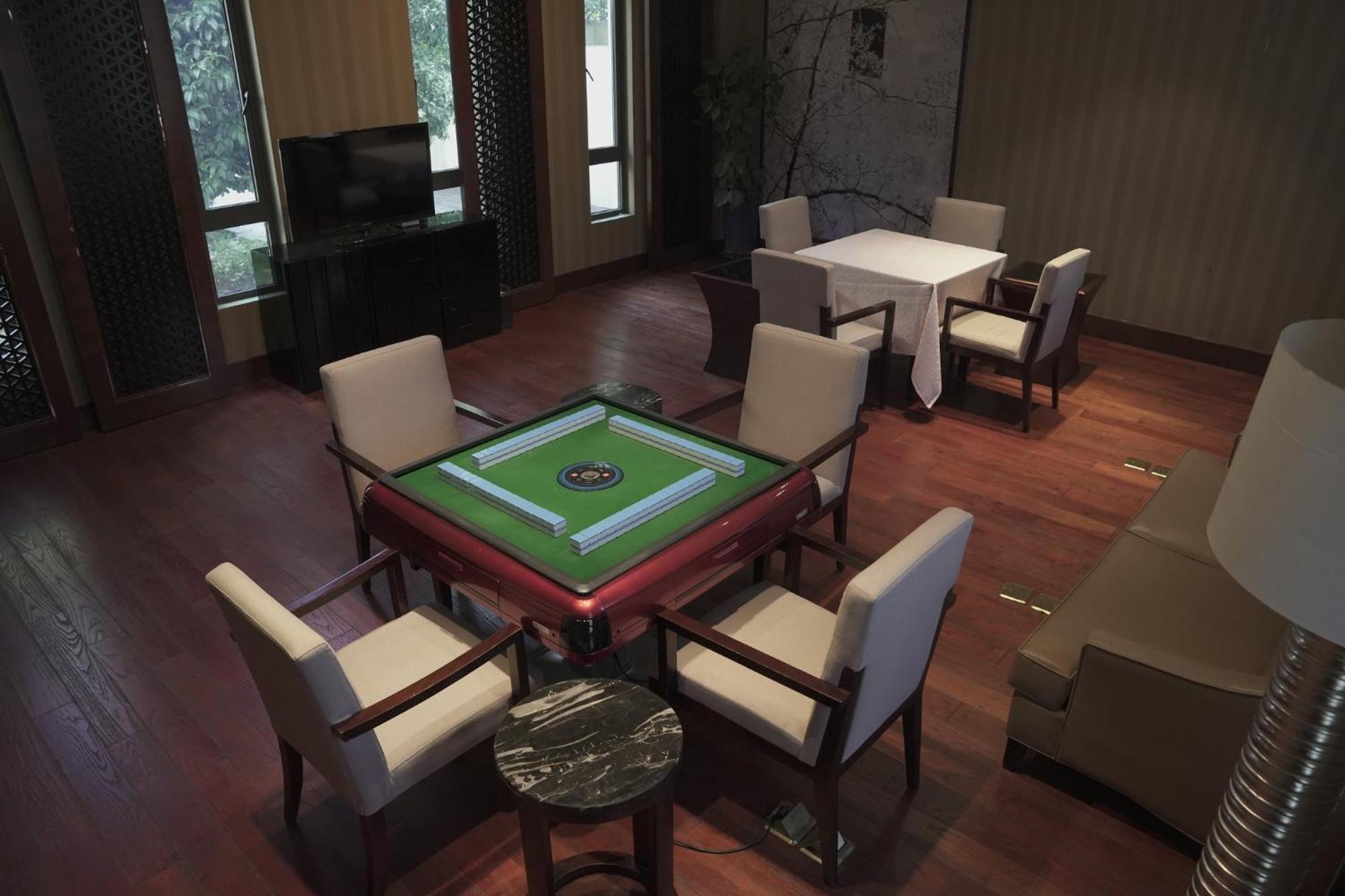 Holiday Inn Resort Chaohu Hot Spring By Ihg Hefei Bagian luar foto